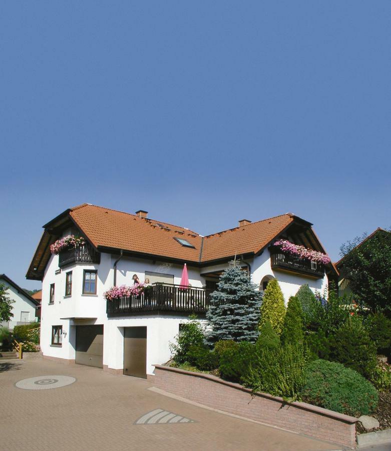 Gaestehaus Klein Hilders Exterior photo